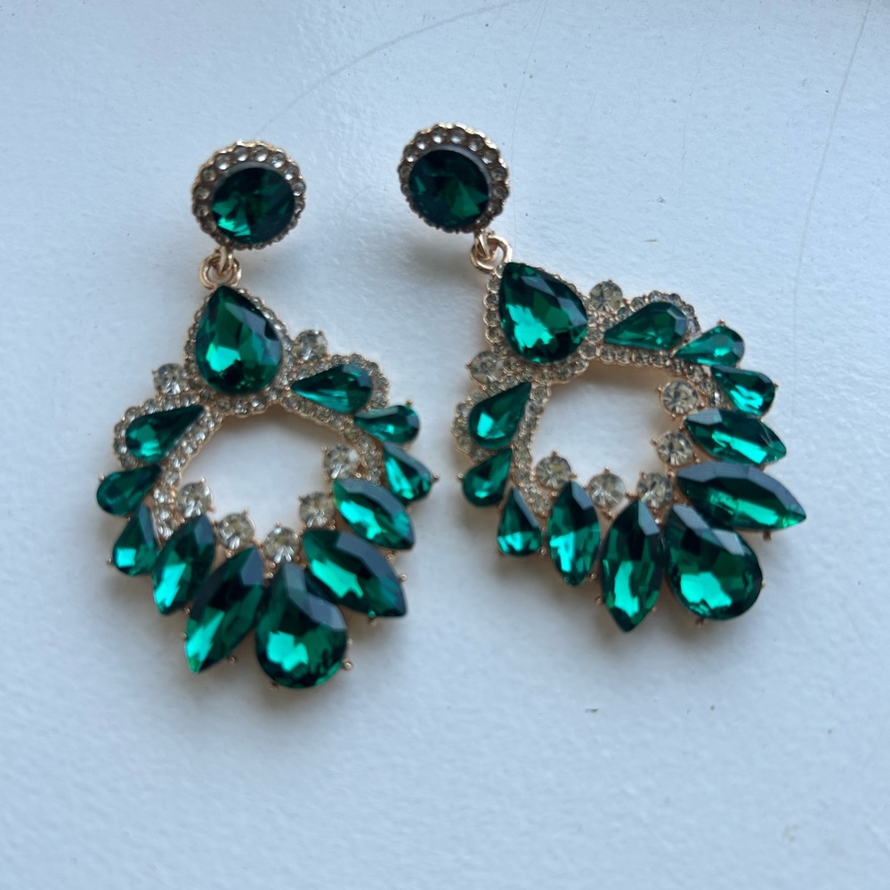Elegant Green Crystal Drop Earrings